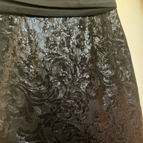 Kate Unger V-Neck Black Sequined Cocktail Dress - Picture 5 of 5